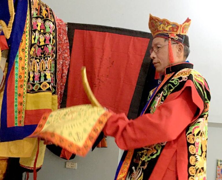 Nằm Mơ Thấy Thầy Cúng Điềm Gì? Quất Lô Đề Con Nào? 1 Nam Mo Thay Thay Cung Diem Gi Quat Lo De Con Nao